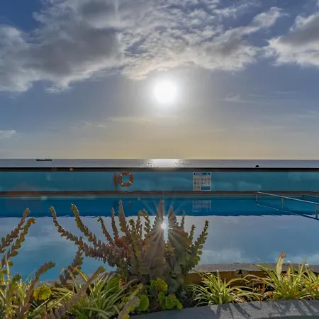 Flowers Island House 8 Infinity Apartamento *