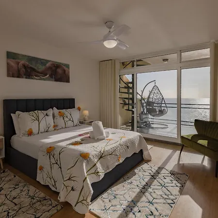 Apartment Flowers Island House 8 Infinity Funchal (Madeira)